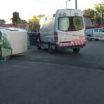 Choque y vuelco en Quilmes: intervención de Bomberos, Defensa Civil y SAME
