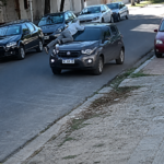 Intentó evitar el robo de su auto y terminó herida tras caer al asfalto en Ramos Mejía