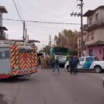 Choque entre un colectivo y una moto dejó varios heridos en Solano