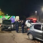 Un herido tras un fuerte choque que también puso en riesgo el tendido eléctrico en Quilmes