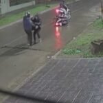 Asesinaron a un policía durante un robo en Loma Hermosa: los motochorros escaparon en su moto