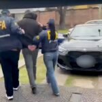 Allanamiento en Quilmes Oeste: la PFA desarticuló una red que movió $27 mil millones con identidades de personas vulnerables