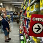 Crece el endeudamiento de los argentinos para comprar comida