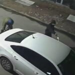 VIDEO: Bernal Oeste: motochorros le dispararon tres veces a un chofer durante un intento de robo