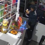 Ezpeleta: rompió la persiana y robó durante la madrugada
